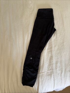 Lululemon Black Ruched capri Leggings